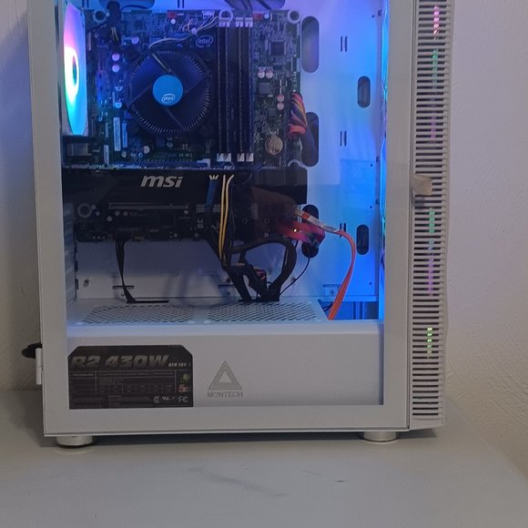 Selling gaming pc! - Picture 3 of 6
